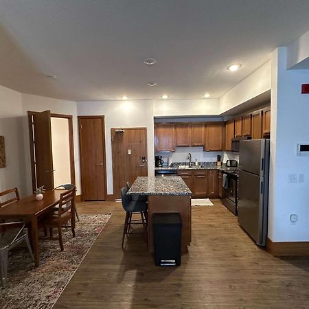 2Br Suite At The Grand Castle Pool Gym & Parking Grandville Exterior photo